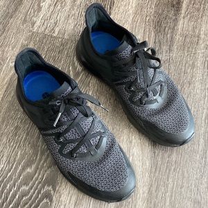 Shoes For Crews Gia black slip-resistance shoes
